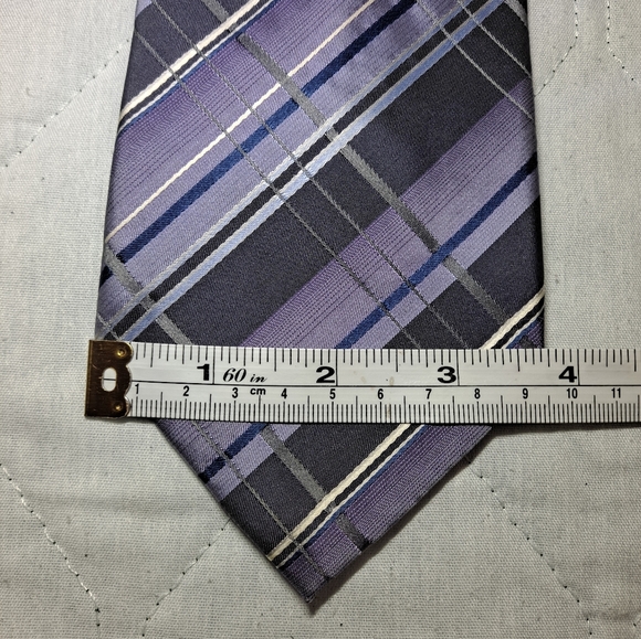 Van Heusen 💯 Silk Designer Necktie 60" x 3.75" Purple Stripes Stain Resistant - Picture 9 of 10